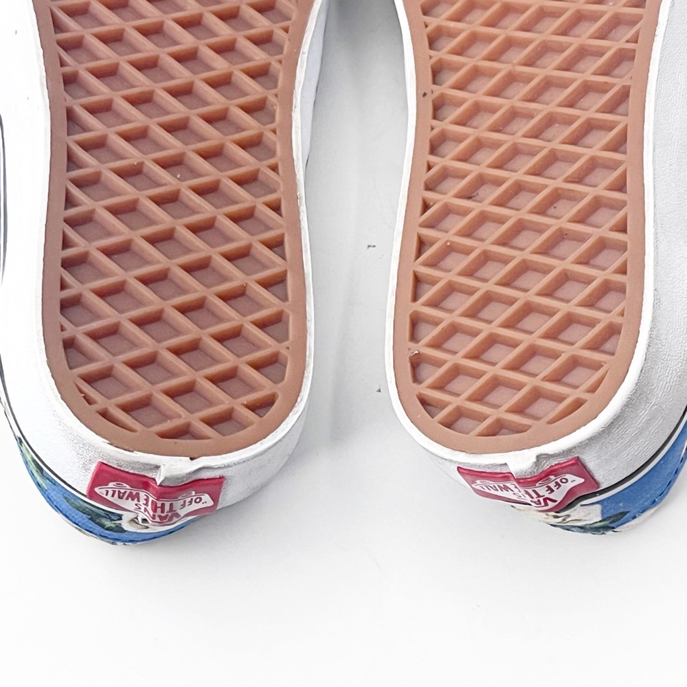 VANS ERA Blue White Rose Romantic Floral Lace Up Low Tow Shoes Women’s Size 7 - Picture 7 of 14